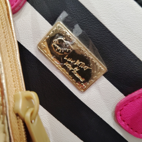 Super cute Betsey Johnson polka dot striped crossbody purse with embellishments - Picture 6 of 14